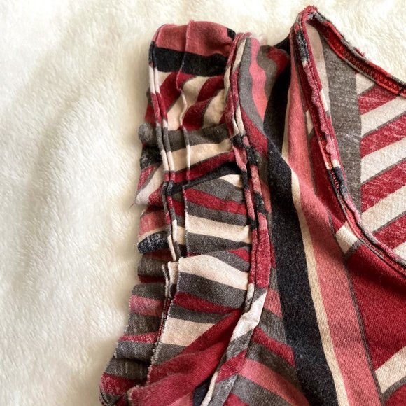 Armani Exchange Red Patterned Top - Picture 3 of 7